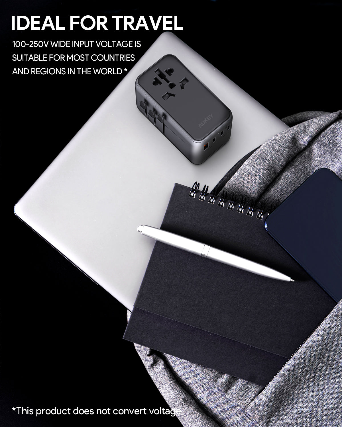 Adaptateur universel Travel Mate 100 W GaN avec ports USB